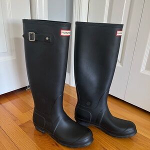 Classic & iconic Hunter Original Tall Rain Boots in timeless matte black